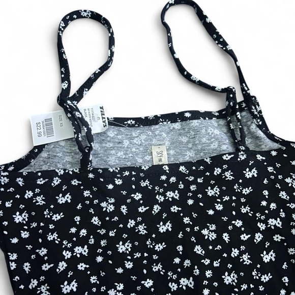 Floral Black and White Bodysuit - Picture 4 of 4